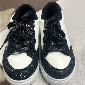 Kids Glitter Sneakers - Black and White